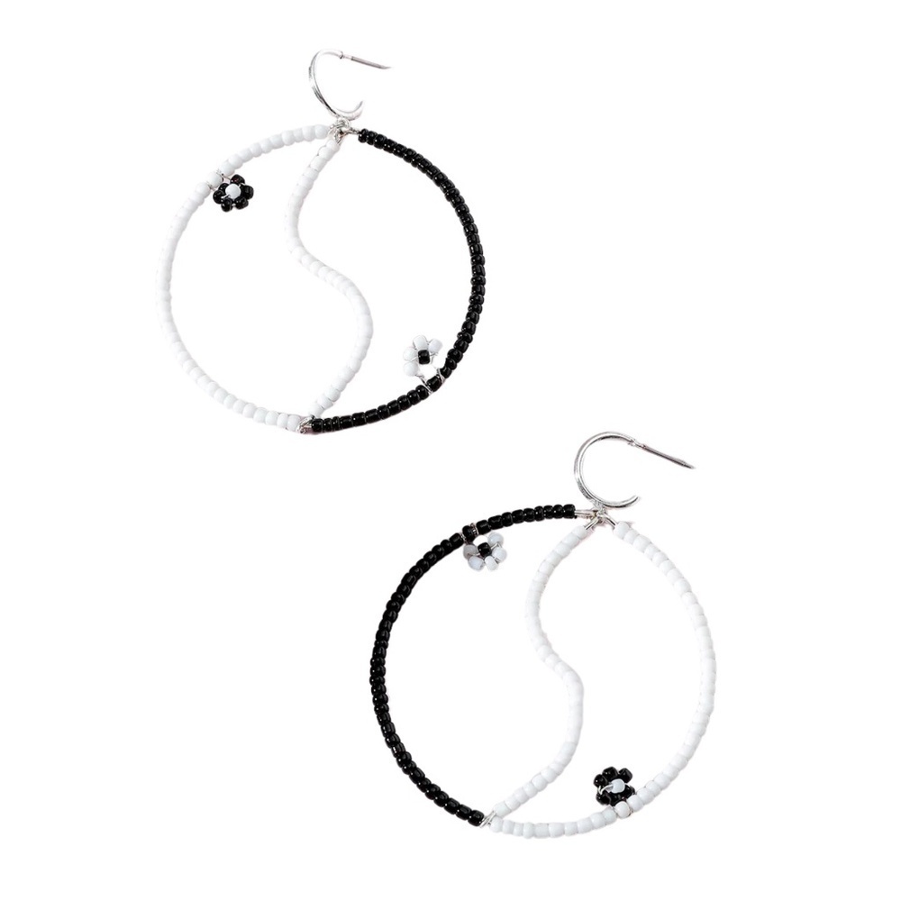 Yin Yang Beaded Hoop Earrings – Black & White Seed Beads with Floral Accents – 8